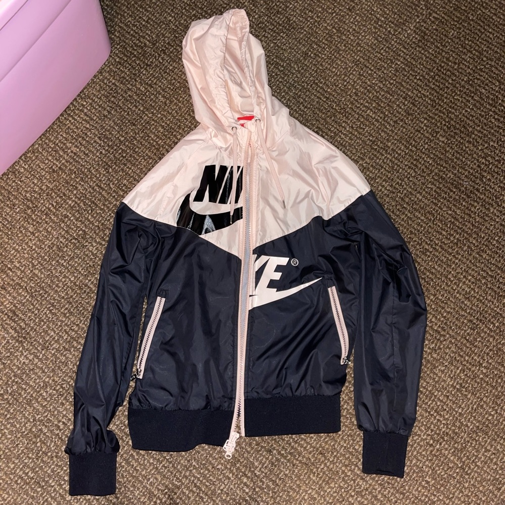 Nike wind breaker
